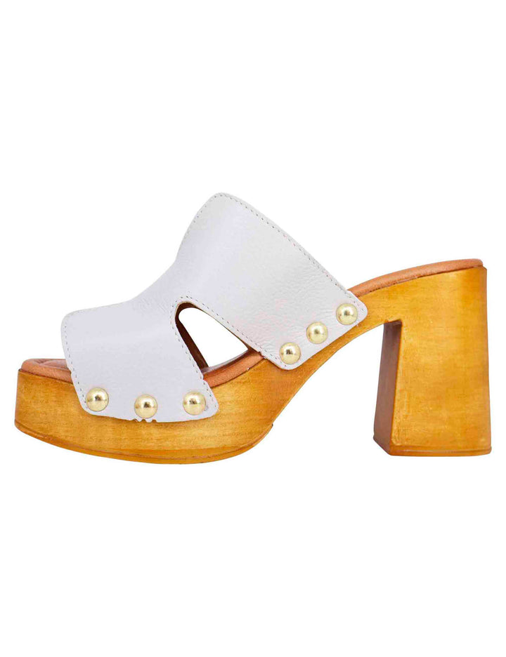 Spatarella Sandali zoccoli donna in pelle bianca con fibbie oro e tacco alto Novità