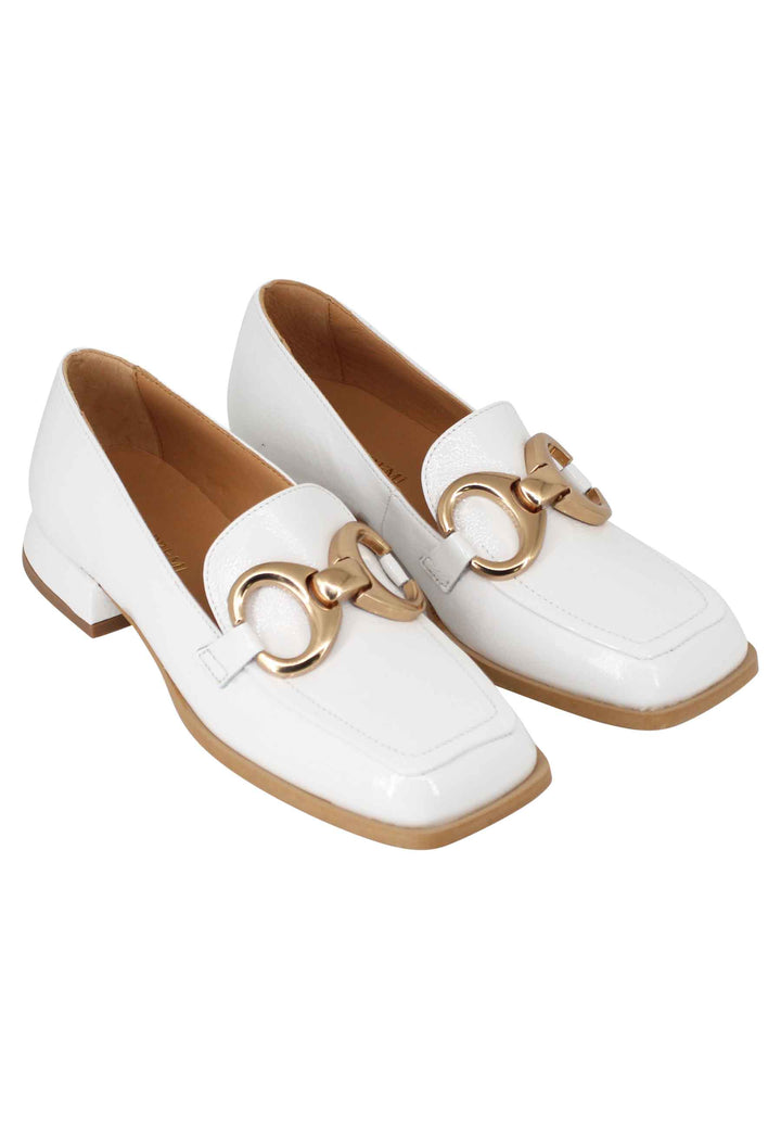 Spatarella Mocassini donna Poppi Chal in naplak off white con morsetto in oro satinato Saldi Di Fabbrica