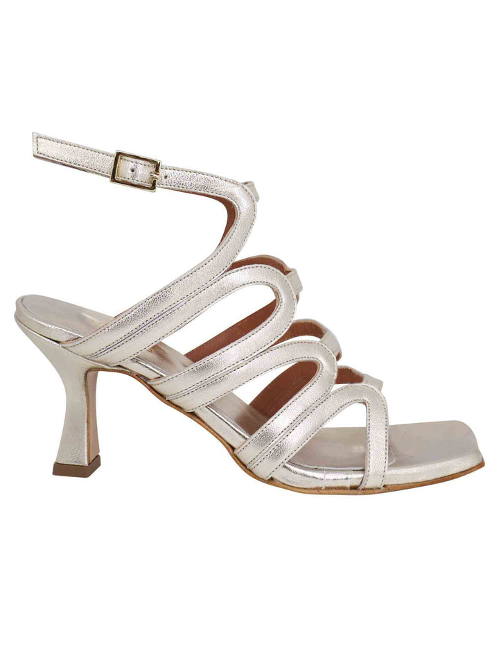 Spatarella Sandali slingback donna in pelle platino con tacco alto e punta quadra In Vendita