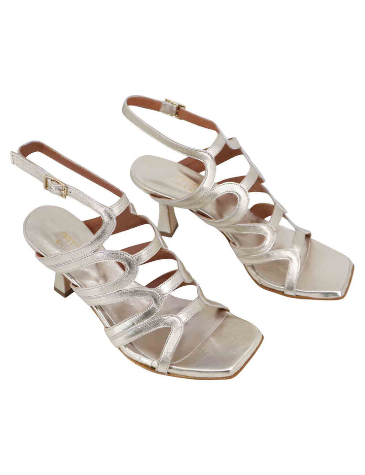 Spatarella Sandali slingback donna in pelle platino con tacco alto e punta quadra In Vendita