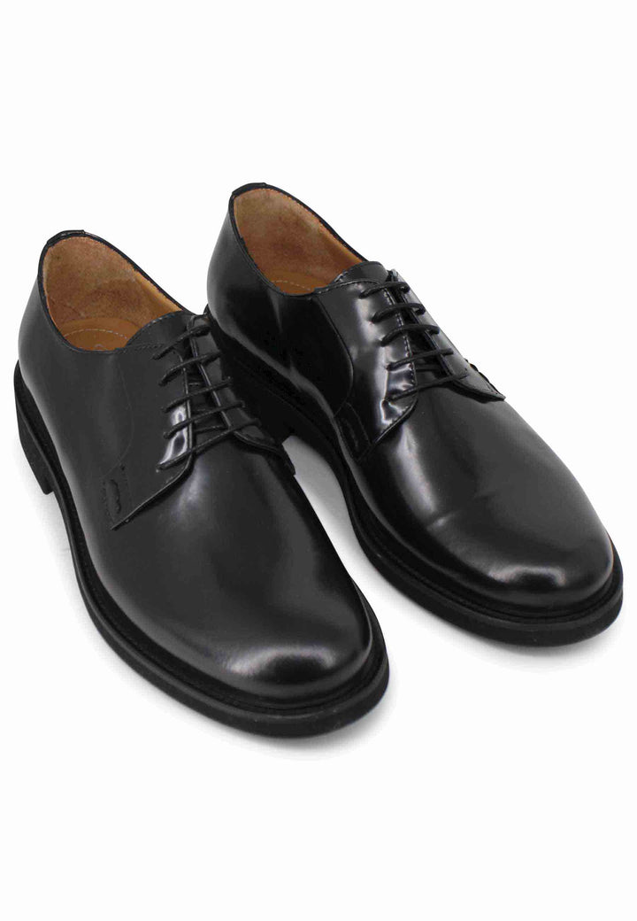 Spatarella Stringate uomo in pelle nera con suola in gomma ultra light Moda