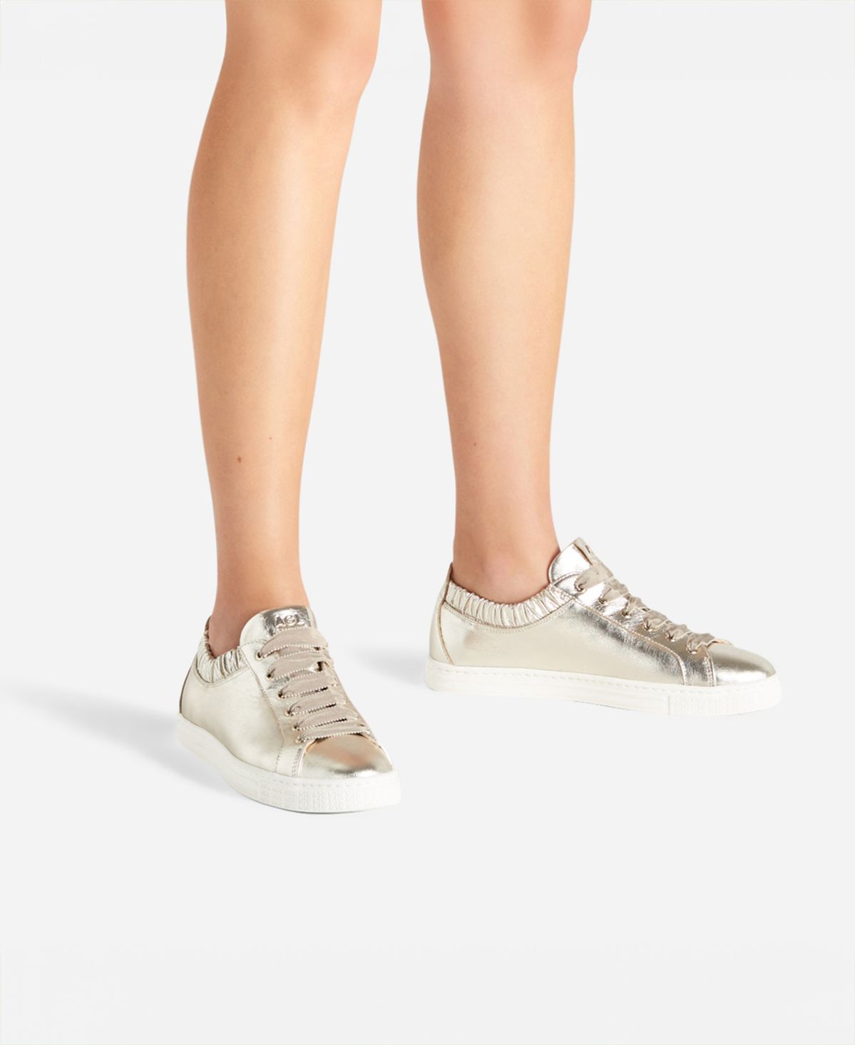 Agl Sneaker in pelle metallizzata Platino Suzie Moda
