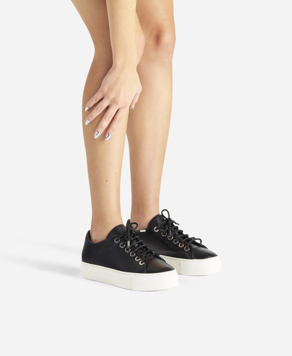 Agl Sneaker con lacci gioiello Nero Crystal Vendita