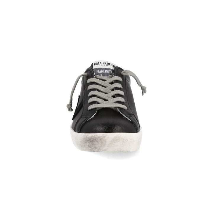 Uma Parker SuperMoon Total Black Moda