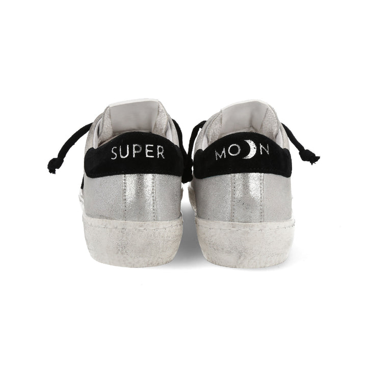 Uma Parker SuperMoon Dark Side 2025