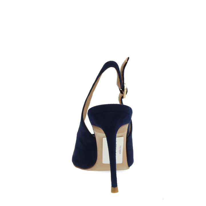 Uma Parker Chanel in Camoscio Navy 2025