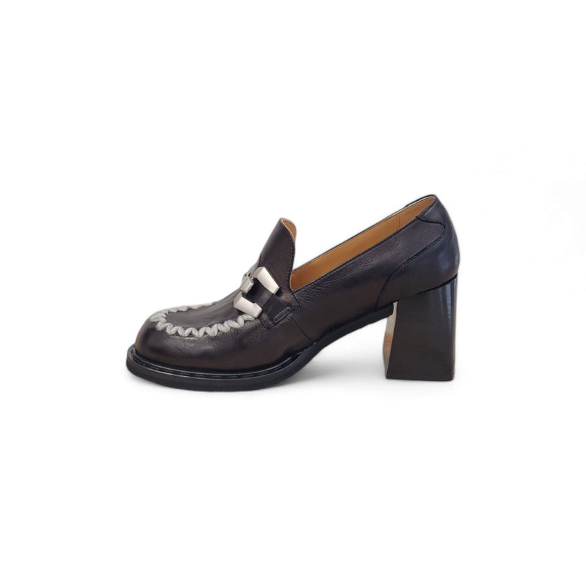 Viola Ricci Carla - Mocassino con tacco - nero Offerta