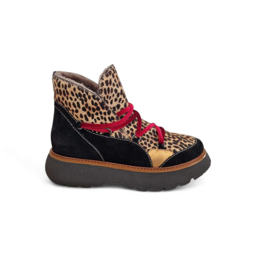 Viola Ricci Regina - tronchetto nero animalier - kombat Sottocosto