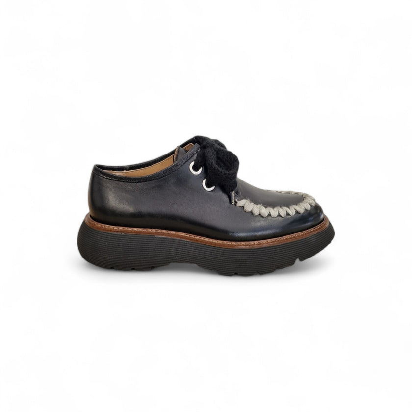 Viola Ricci Gio - Scarpa allacciata nera Moda