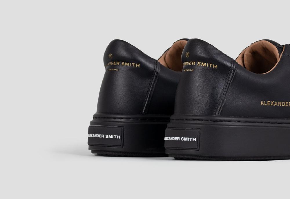 Alexander Smith LONDON MAN TOTAL BLACK Convenienza