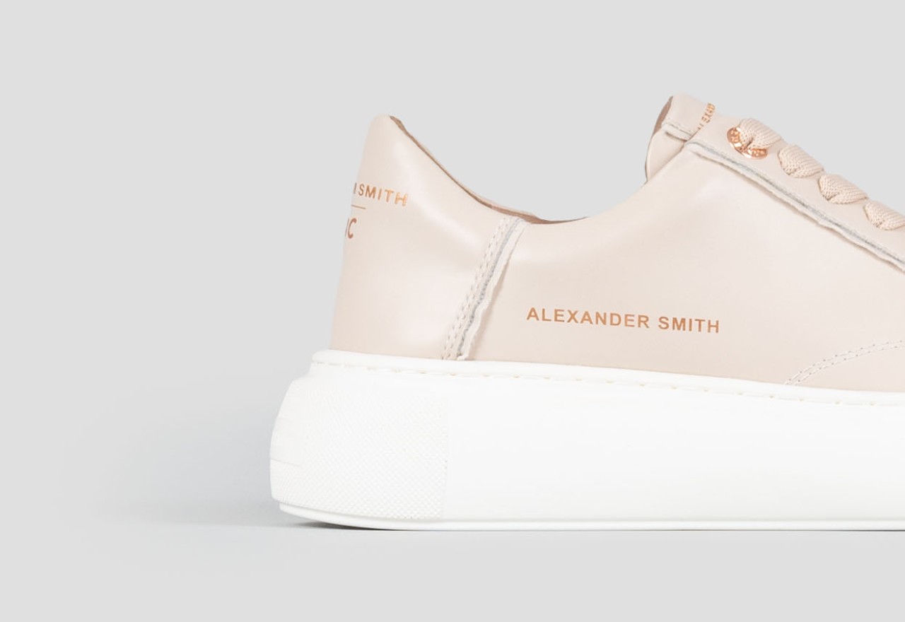 Alexander Smith ECO-GREENWICH WOMAN SAND Duty-free